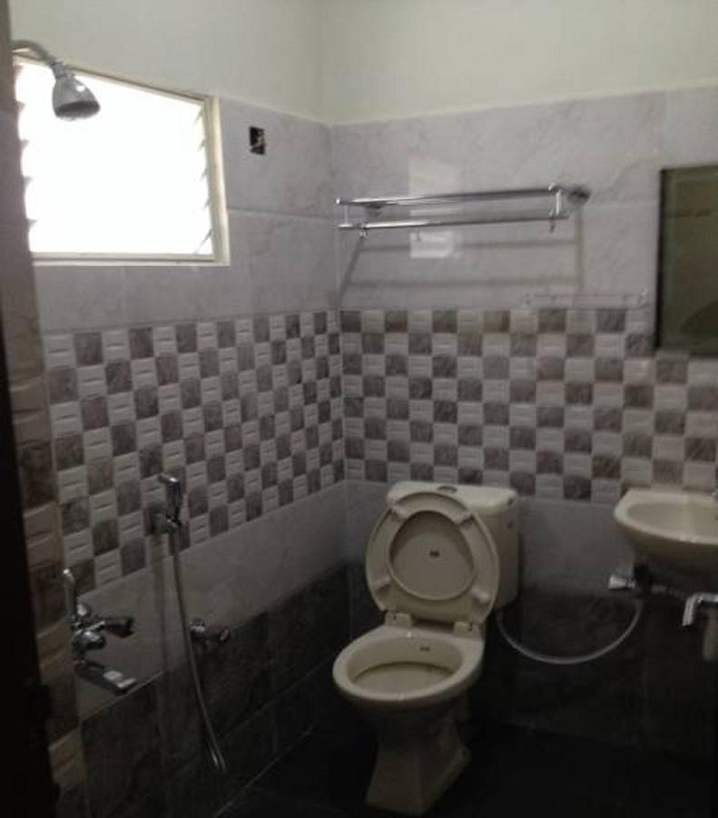 Hotel Udayam Towers Chennai Room photo